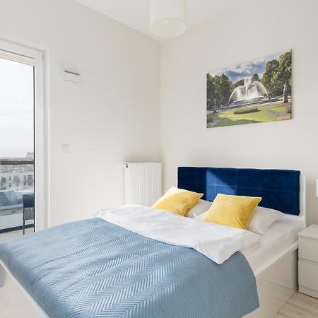 Wola Chic Blue Apartment Варшава Экстерьер фото