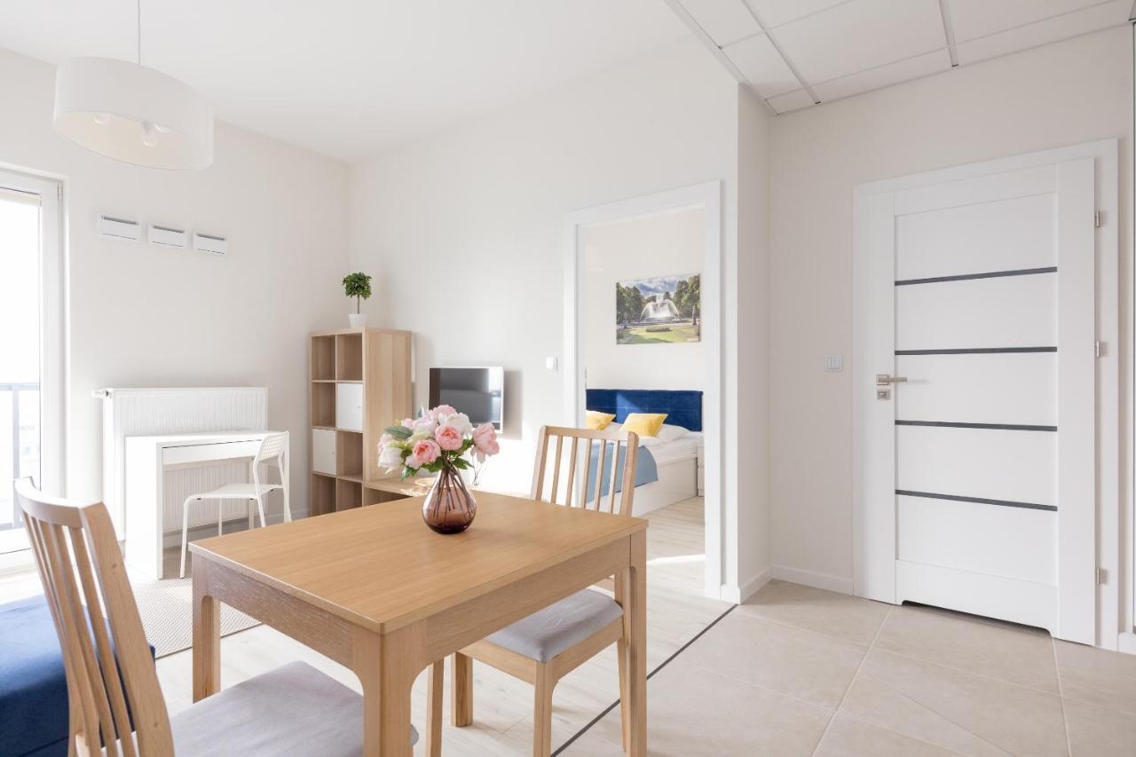 Wola Chic Blue Apartment Варшава Экстерьер фото