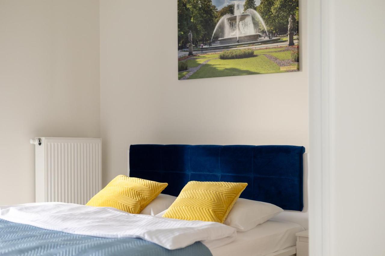 Wola Chic Blue Apartment Варшава Экстерьер фото